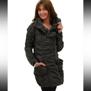 Sun Kim Sydney Parachute Jacket, Size Medium. EUC!